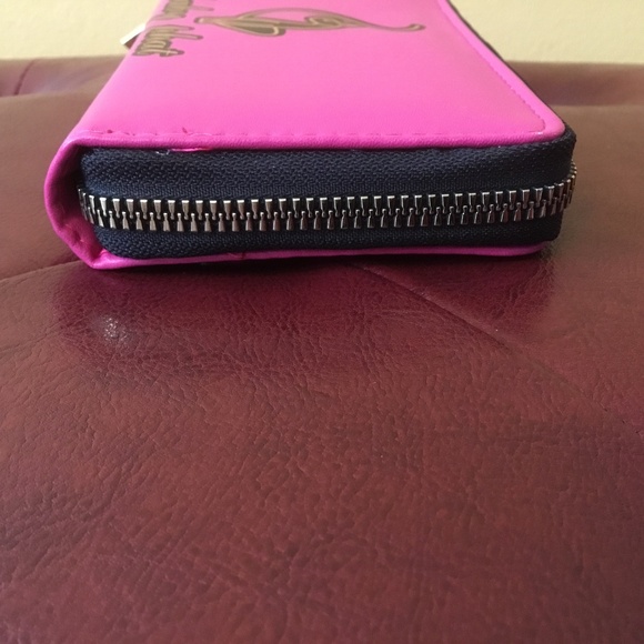 Baby Phat Zippered Wallet - Picture 10 of 16